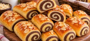 طرز تهیه نان فانتزی شکلاتی با طرح مارپیچ؛ ساده و خوشمزه