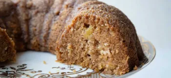 طرز تهیه کیک نسکافه و گردو به ساده ترین روش