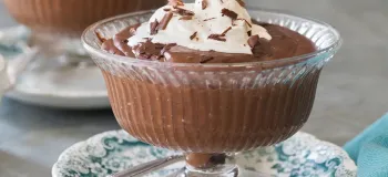 طرز تهیه فرنی کاکائویی/ دسر خوشمزه و ساده ایرانی