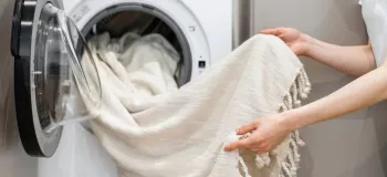 راهنمای جامع رفع نجاست از پتو و حفظ بهداشت خواب