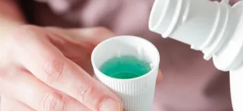 احکام استفاده از دهان شویه های حاوی الکل، آیا حلال است؟