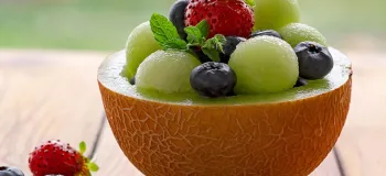 طرز تهیه سالاد ملون خوشمزه و سالم