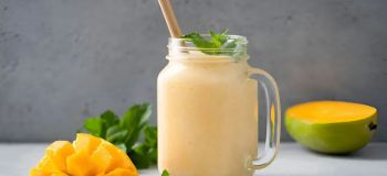 طرز تهیه شیر انبه مخصوص کافی شاپی؛ خوشمزه و مجلسی در ۵ دقیقه