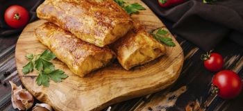 بورک گوشت پفی؛ میان وعده ای نرم، ترد و خوشمزه