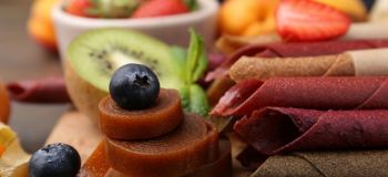 لواشک را کجا نگهداری کنیم؟ جلوگیری از کپک و فساد لواشک