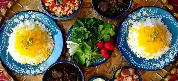 با قرمه سبزی چی بخوریم ؟ بهترین دورچین های قورمه سبزی برای طعمی عالی !