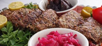 طرز تهیه کوکوی بادمجان پفکی و کم روغن؛ خوشمزه و مجلسی