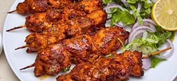 طرز تهیه جوجه کباب تابه ای هندی دودی؛ جوجه تیکای نرم و آبدار به سبک رستورانی