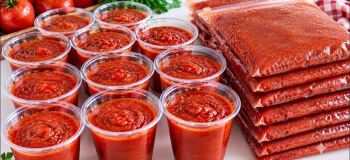 طرز تهیه سس گوجه و فلفل برای فریزر؛ روش آسان نگهداری گوجه برای زمستان