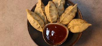 طرز تهیه دامپلینگ خانگی؛ آموزش خمیر، مواد میانی و پخت
