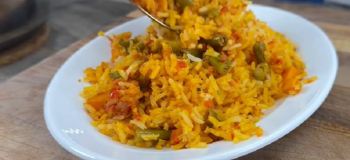 طرز تهیه لوبیا پلو گیاهی با سس سبزیجات و ته دیگ سیب زمینی