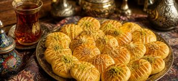 نان های قندی سپهسالاری؛ شیرینی سنتی، لطیف و خوش عطر برای عصرانه های خانگی