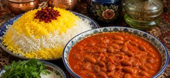 خوراک لوبیا چیتی با برنج؛ یک غذای ساده، فوری و فوق العاده خوشمزه برای ناهار و شام
