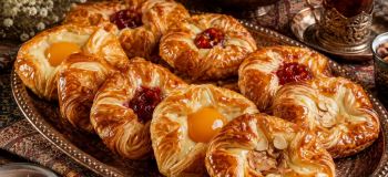 طرز تهیه شیرینی دانمارکی با خمیر هزارلا آماده؛ شیرینی بازاری در کمترین زمان