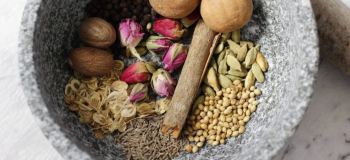 طرز تهیه ادویه پلویی خانگی؛ راز خوش عطر شدن عدس پلو، لوبیاپلو و هویج پلو