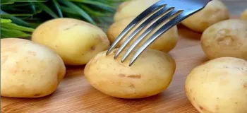 اگه فقط سیب زمینی تو خونه داری،این خوشمزه ترین غذای دنیا رو حتما باهاش درست کن!خوشمزه،سریع،آسون!