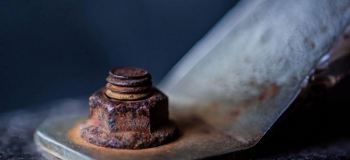 ترفند فوری برای باز کردن پیچ های زنگ زده؛ بدون شکستن پیچ و خراب کردن ابزار!