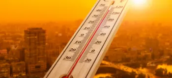 ۵ راه کار ساده و اثربخش برای محافظت بدن در برابر اشعه فرابنفش خورشید