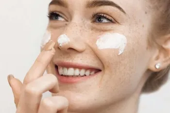 آیا ضد آفتاب ویتابلا خوبه؟ بررسی مزایا، معایب و نظرات کاربران
