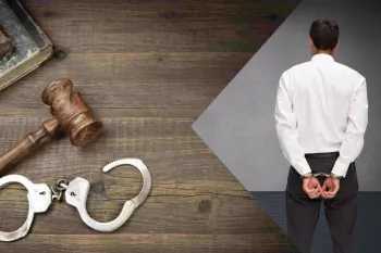 آیا تعقیب کردن کسی جرم دارد ؟