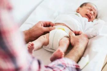 نشانه های عفونت بعد از ختنه با حلقه ، نکات مهم برای والدین