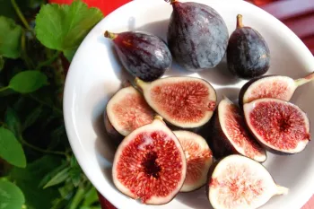 فواید انجیر برای کودکان / بهبود سلامت و رشد طبیعی