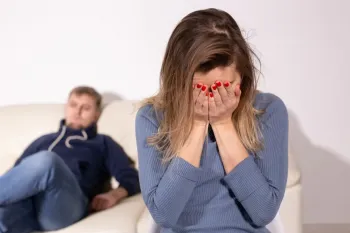 نشانه های آزار روانی و راه های مقابله با آن