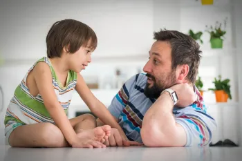تقویت مهارت خوب گوش دادن در کودکان با این چند روش !