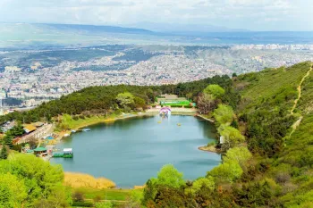 دریاچه لاک پشت تفلیس جاذبه ای منحصر به فرد در گرجستان