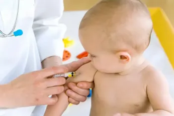 عوارض واکسن ب ث ژ در کودکان / از واکنش های موضعی تا عفونت های سیستمیک