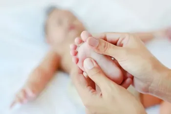 آیا ماساژ تاثیری در درمان زردی نوزاد دارد ؟