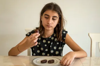 مزایای خرما برای کودکان یک میان وعده ی مغذی و انرژی زا