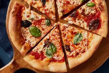 طرز تهیه پیتزا مارگاریتا فست فودی در منزل