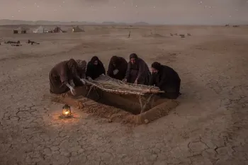 چرا امام حسین بدون غسل و کفن دفن شد؟