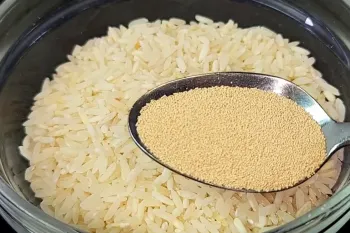 مخمر را با برنج مخلوط کنید / طرز تهیه نان صبحانه با برنج و مخمر