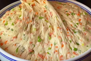 طرز تهیه نان بخارپز / دستور پخت نان چند لایه سبزیجات روی اجاق گاز