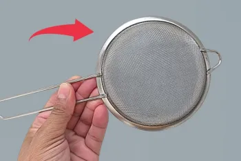 دیگه صافی چای را تو آشپزخانه نزار / ایده کاربردی استفاده از صافی در خانه