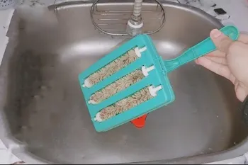 نحوه استفاده صحیح از جارو دستی / جارو کردن و شستن مبلمان با جارو دستی