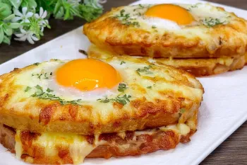 صبحانه با تخم مرغ / طرز تهیه صبحانه شیک و لاکچری با نان تست و تخم مرغ
