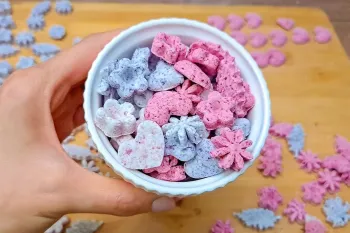 دیگه قند معمولی نخور ! آموزش تهیه قندهای گیاهی و رنگی در خانه