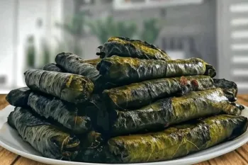 طرز تهیه دلمه برگ مو آذربایجانی با طعمی اصیل و به یاد ماندنی