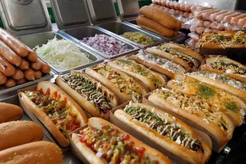 طرز تهیه انواع هات داگ آمریکایی با طعم های متفاوت