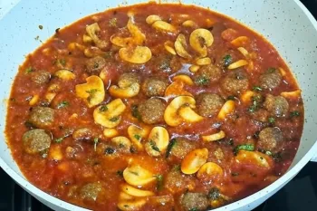 طرز تهیه کوفته قلقلی با قارچ طعم اصیل خانه مادر بزرگ در چند مرحله ساده