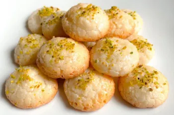طرز تهیه شیرنی نارگیلی بازاری با یک دستورالعمل ساده