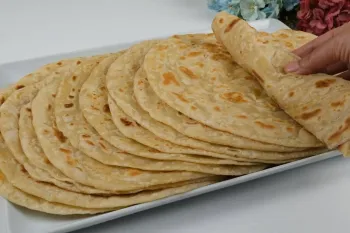طرز تهیه نان نازک صبحانه در ماهیتابه / فقط با آرد و آب