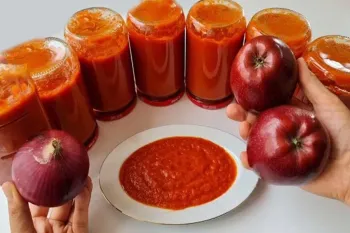 طرز تهیه سس کچاپ با سیب و پیاز / خوشمزه تر از سس های بازاری