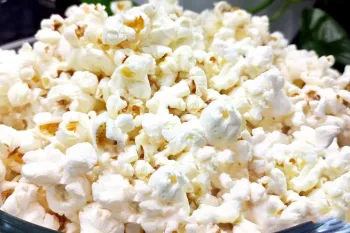 طرز تهیه پاپ کورن کاملا ترد و خوشمزه / بدون سوختن و سفت شدن