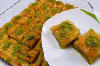 طرز تهیه باقلوا افغانی به روشی ساده اما خوشمزه