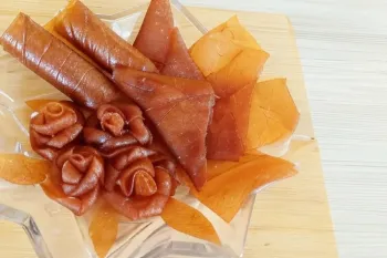 طرز تهیه لواشک زردآلو خانگی خوشمزه ، سالم و ترش دلچسب