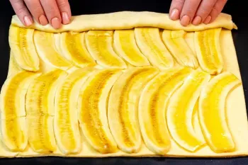 طرز تهیه شیرینی عصرانه فقط با ۱ عدد موز